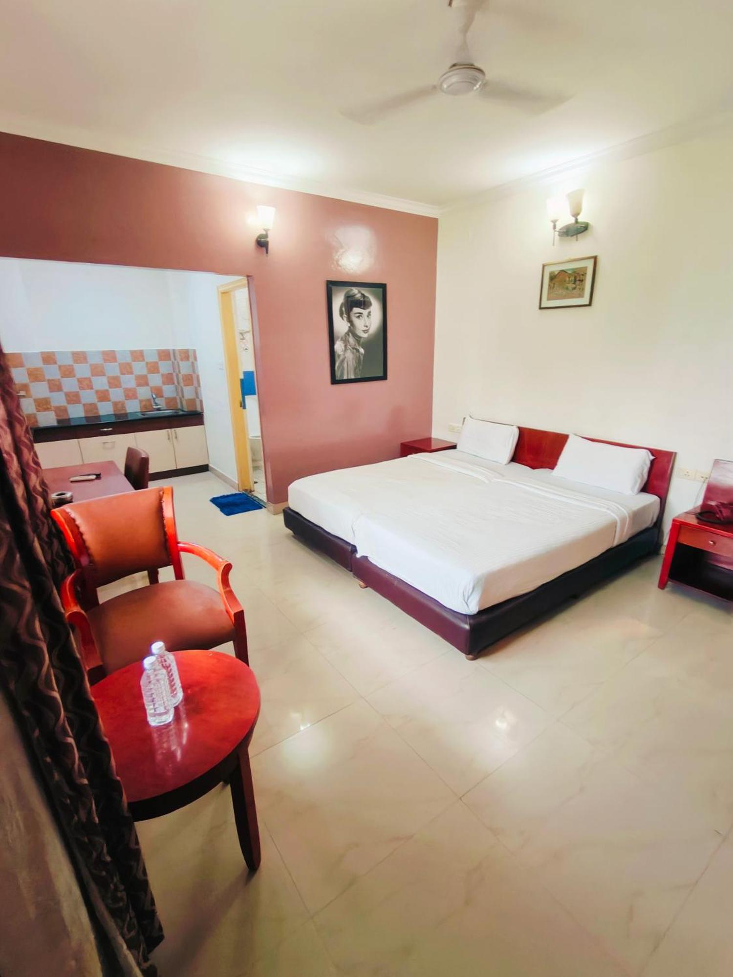 Kings Suites Palace Grounds Bangalore Exterior foto